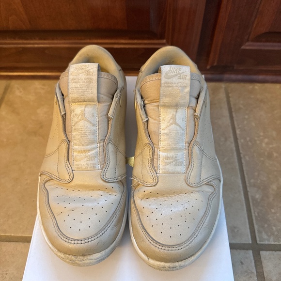 Air Jordan 1 Retro Low Slip Desert Ore / Light Cream - Picture 1 of 4